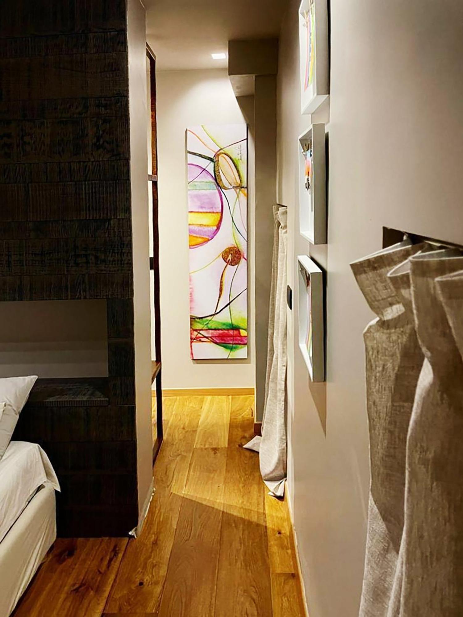 Luxury Artistic & Design In Historic Center, With Chromotherapy & Private Parking, Navigli - Bocconi Apartment *